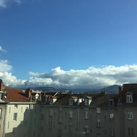 #f4 Les Bons Enfants * Grenoble
